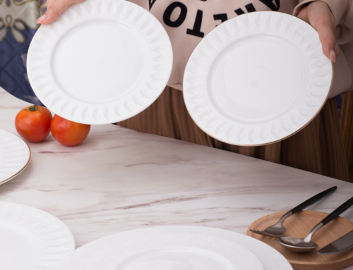 Refine Dining Experience with Elegance: Exquisite White Plates with Gold Trim by GOLFEWARE
